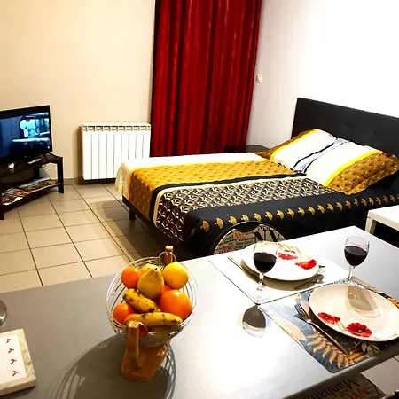 Apartment Centre *